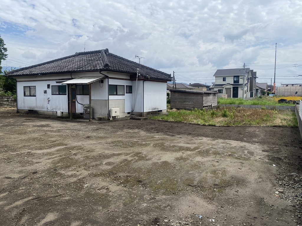 ★三股町宮村、敷地広々中古住宅!十分使えます★
